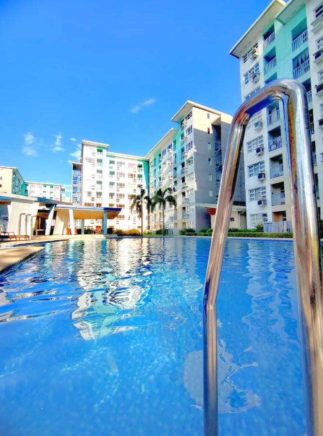 Davao Condo 2Br Pool Wifi Netflix エクステリア 写真