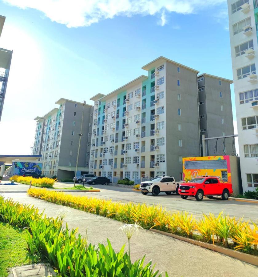 Davao Condo 2Br Pool Wifi Netflix エクステリア 写真
