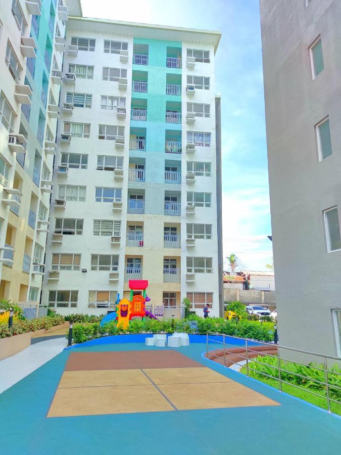 Davao Condo 2Br Pool Wifi Netflix エクステリア 写真