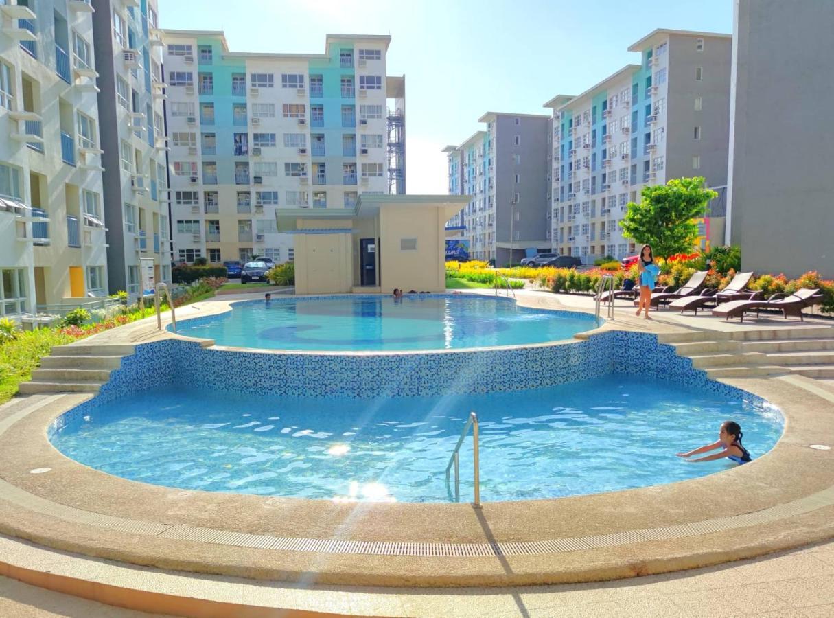 Davao Condo 2Br Pool Wifi Netflix エクステリア 写真