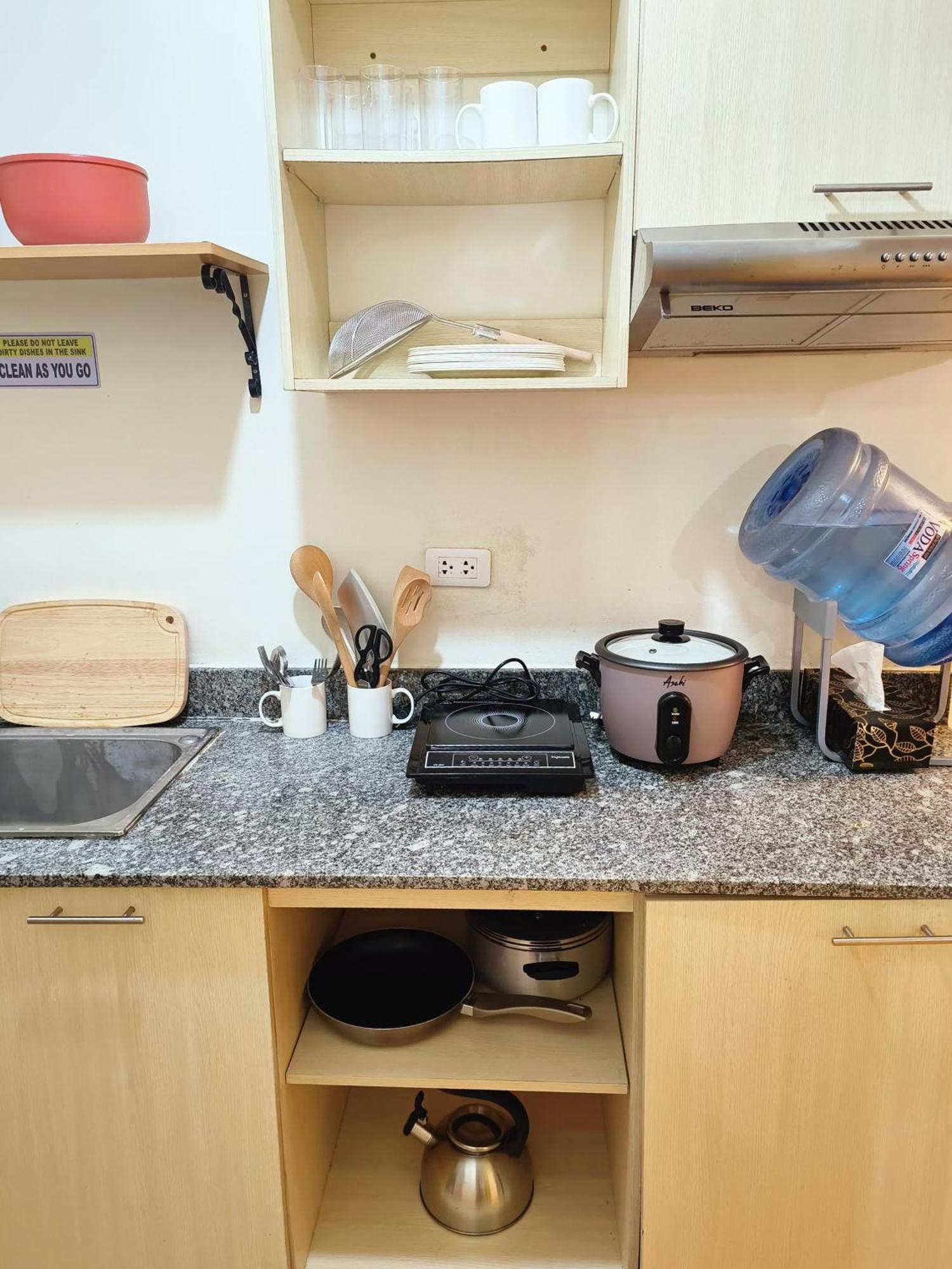 Davao Condo 2Br Pool Wifi Netflix エクステリア 写真