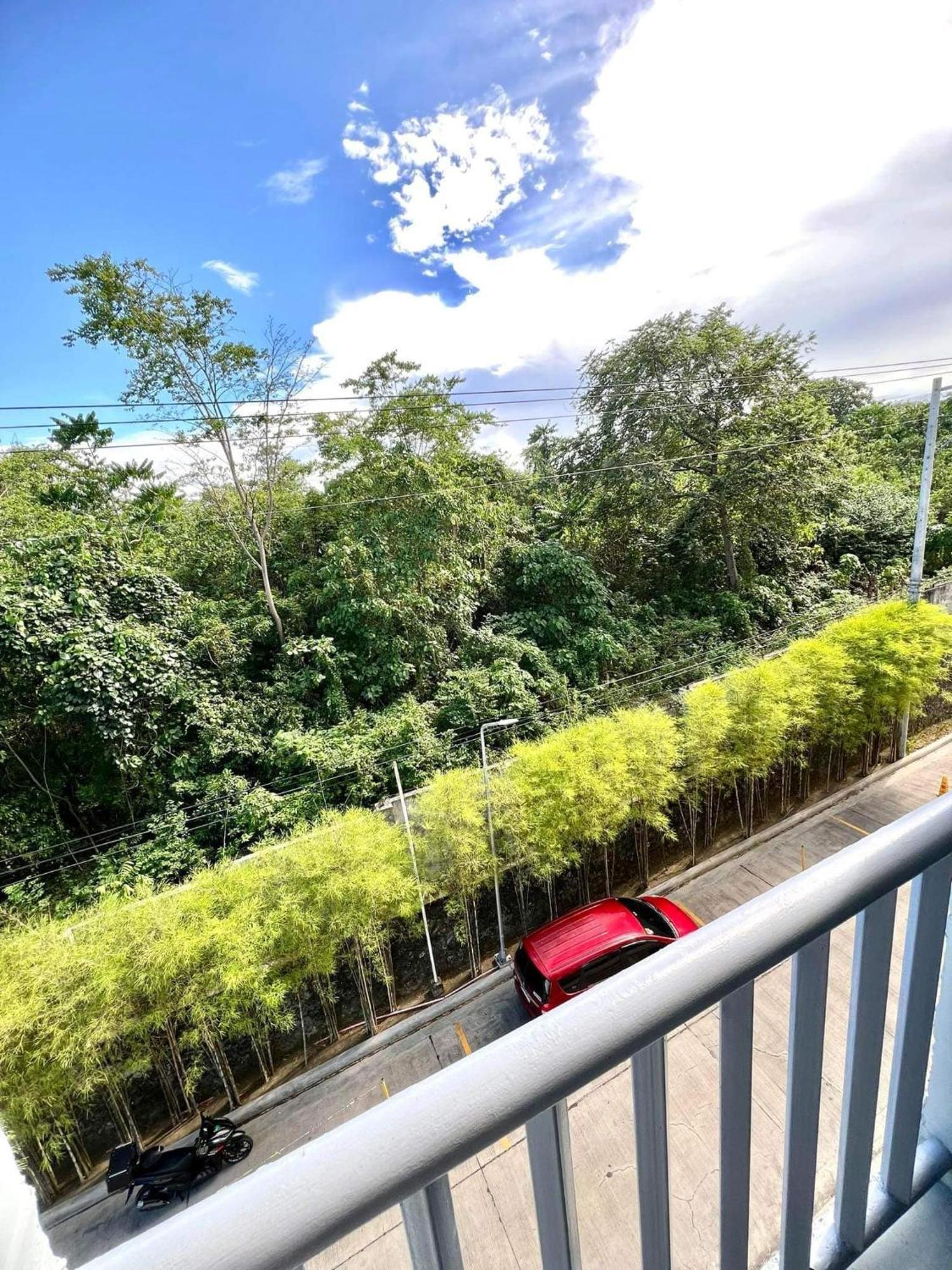Davao Condo 2Br Pool Wifi Netflix エクステリア 写真
