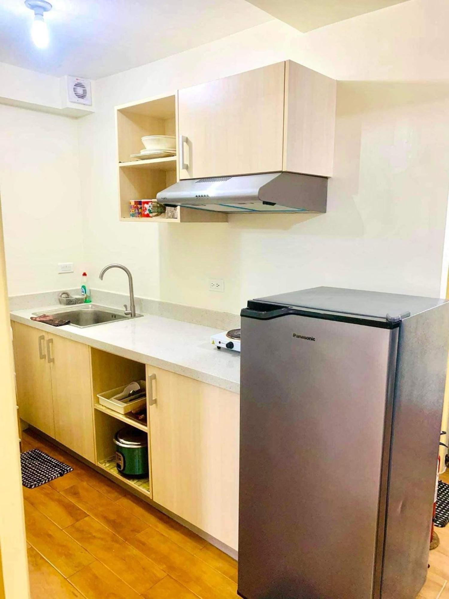 Davao Condo 2Br Pool Wifi Netflix エクステリア 写真
